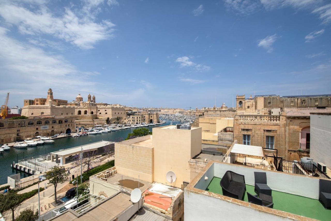 Traditional & Modern Maltese Townhouse - Rooftop Terrace And Sea Views, Close To Birgu Waterfront Hébergement de vacances *